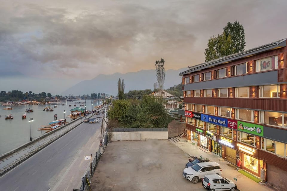 Property building, Bird's eye view
