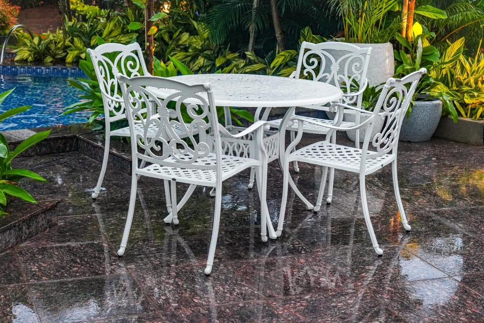 Patio, Seating area