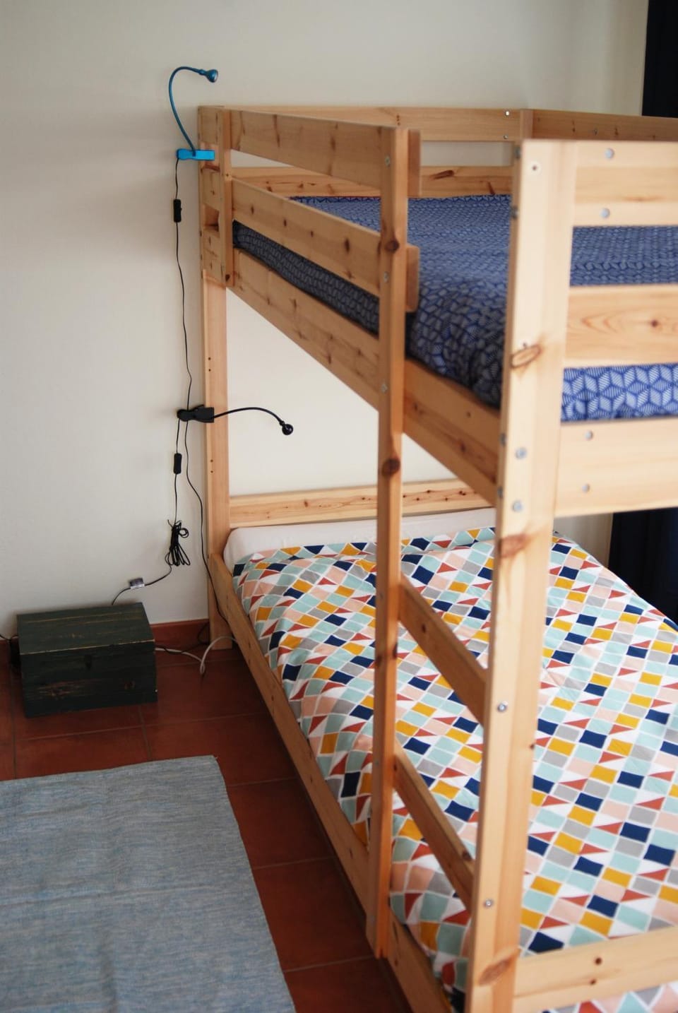 Bedroom, bunk bed