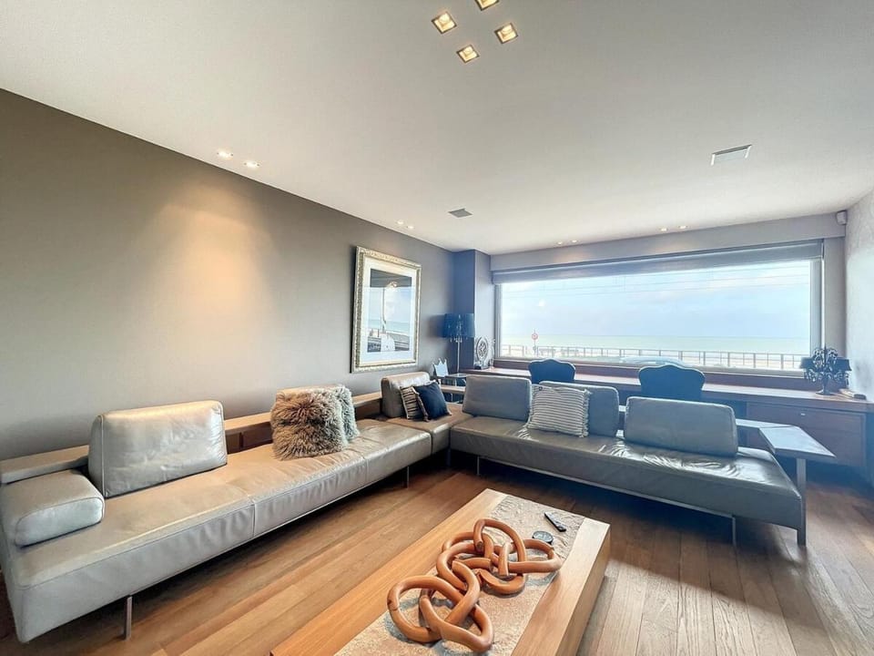 Apartment Long Beach with sauna and garage Apartment in Middelkerke