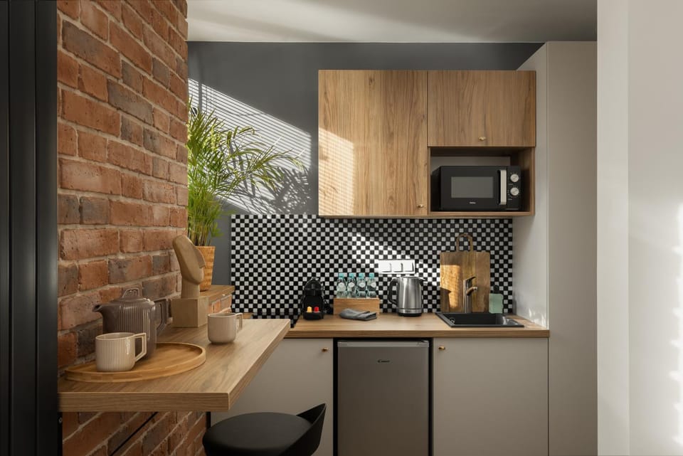 Coffee/tea facilities, Kitchen or kitchenette, minibar, pet friendly, stove