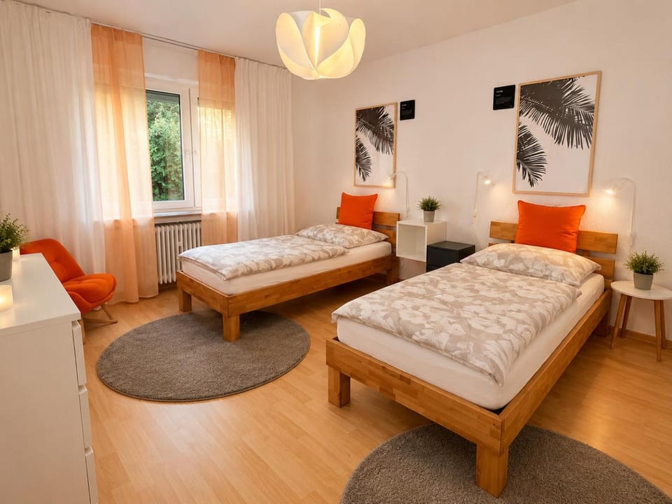 Photo of the whole room, Bedroom