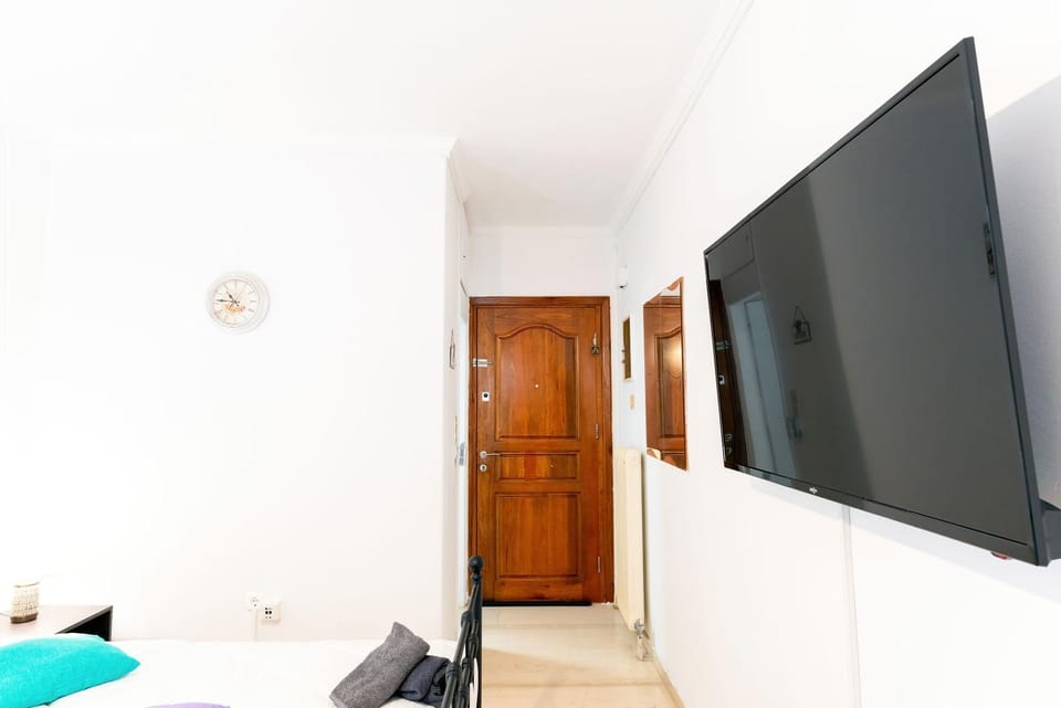 Maria's Apartment 1ος όροφος δίπλα στο Νοσοκομείο Παίδων και στο Λαϊκό Apartment in Athens