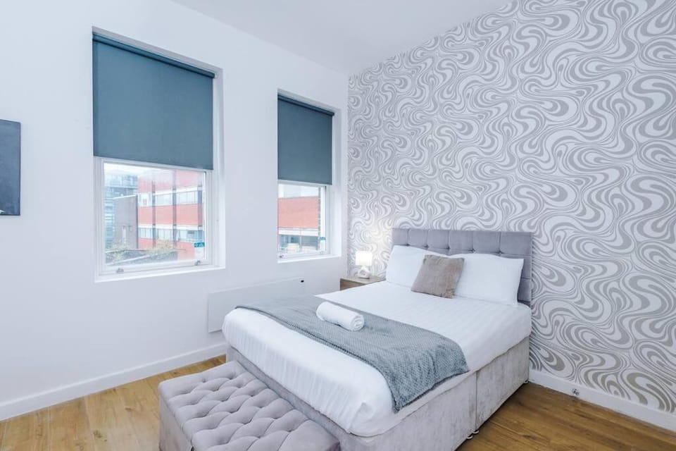 Stylish Apartment located in the City Centre of Liverpool - Web-exclusive offers at a-kapartments Apartment in Liverpool