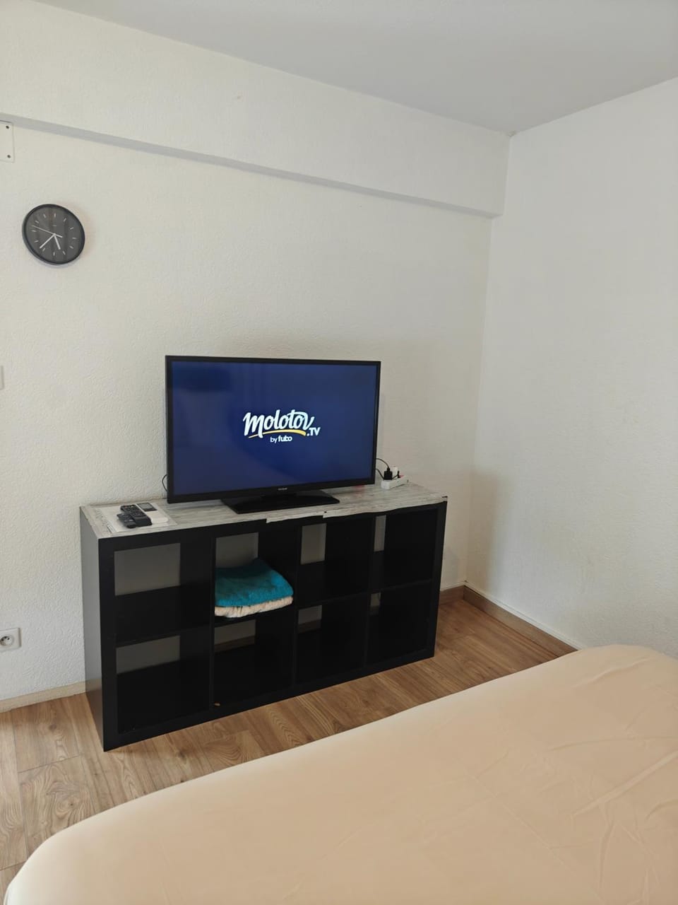 Chambre climatisée cosy Auberge du Manala Hôtel 24-24 Hostel in Saint-Louis