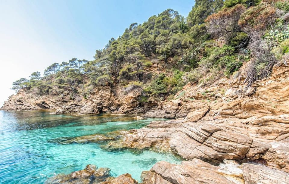 Villa la Malpagne, 400m2 les pieds dans l'eau Villa in Rayol-Canadel-sur-Mer