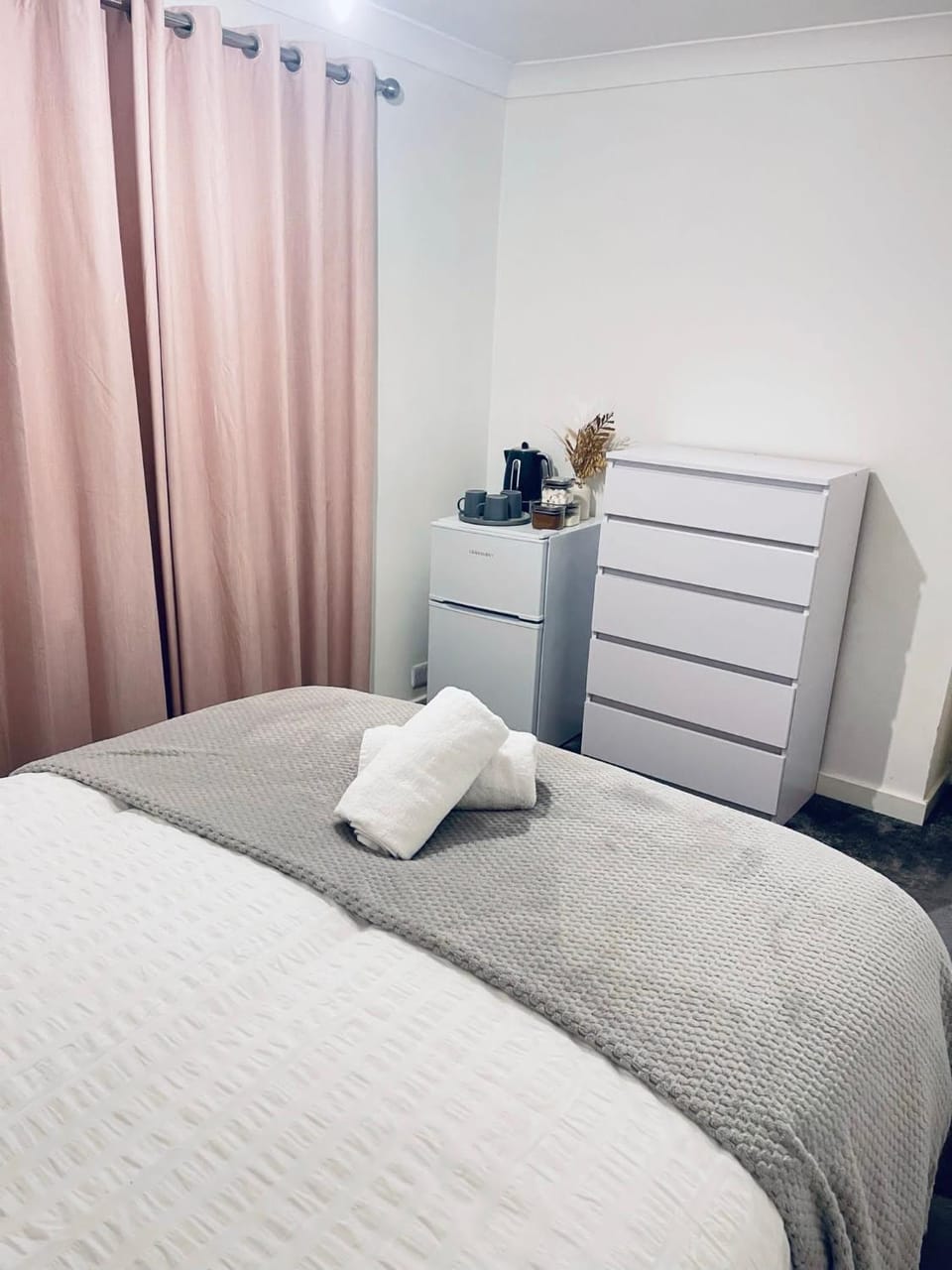 Family Room close Vacation rental in Bristol