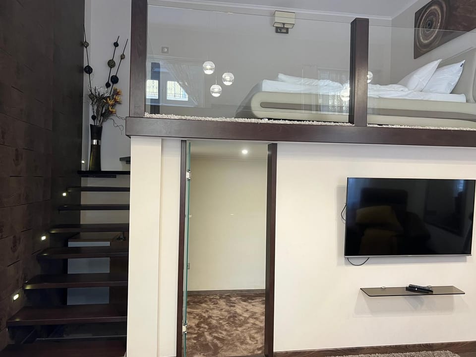 TV and multimedia, Bedroom