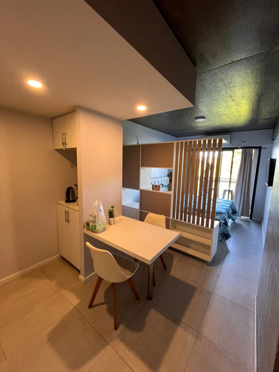 Kitchen or kitchenette, Bedroom