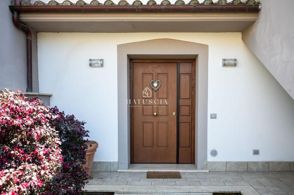 Natuscia Trevignano - Francesconi Villa with Garden Apartment in Trevignano Romano