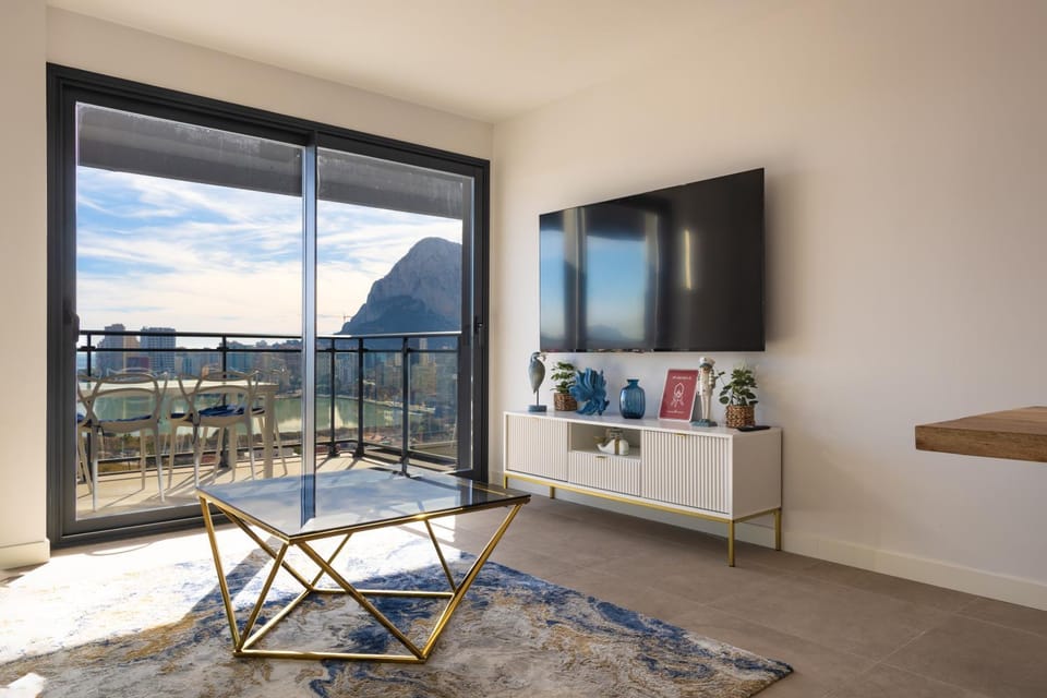 Natural landscape, TV and multimedia, View (from property/room), Balcony/Terrace, Kitchen or kitchenette, Dining area, Evening entertainment, Mountain view