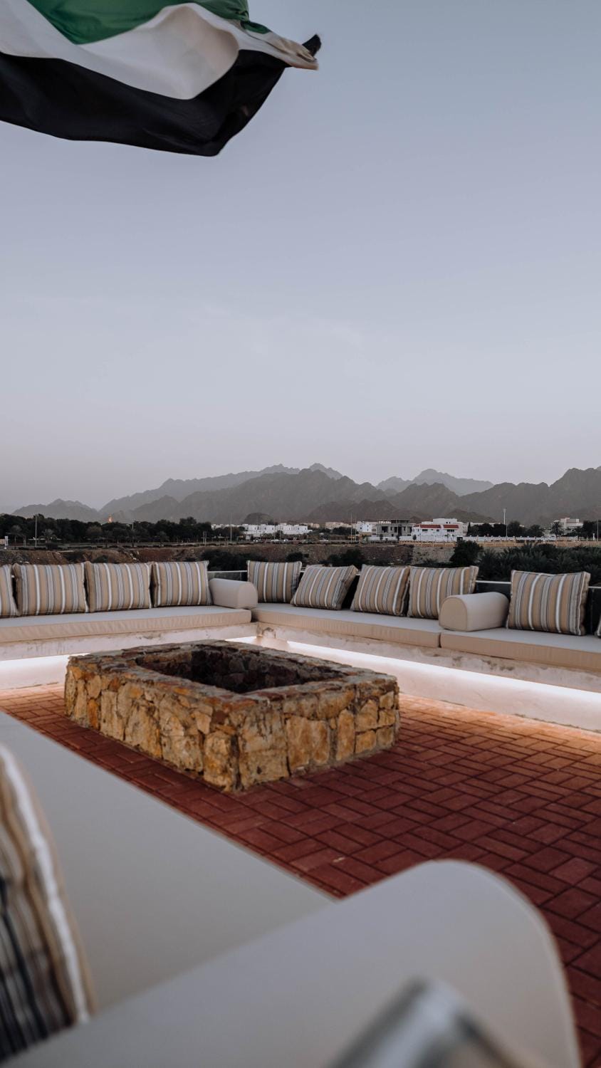 Day, Natural landscape, View (from property/room), Balcony/Terrace, Mountain view