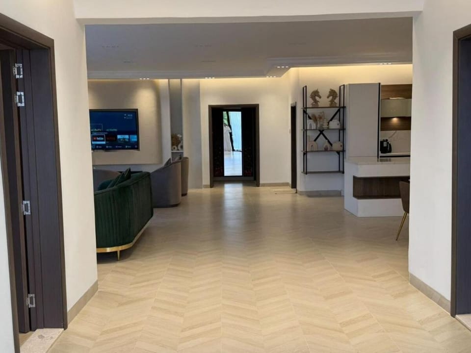 Upgraded 4 master Bedrooms and maidroom with pool Center of Hatta House in Ajman - United Arab Emirates