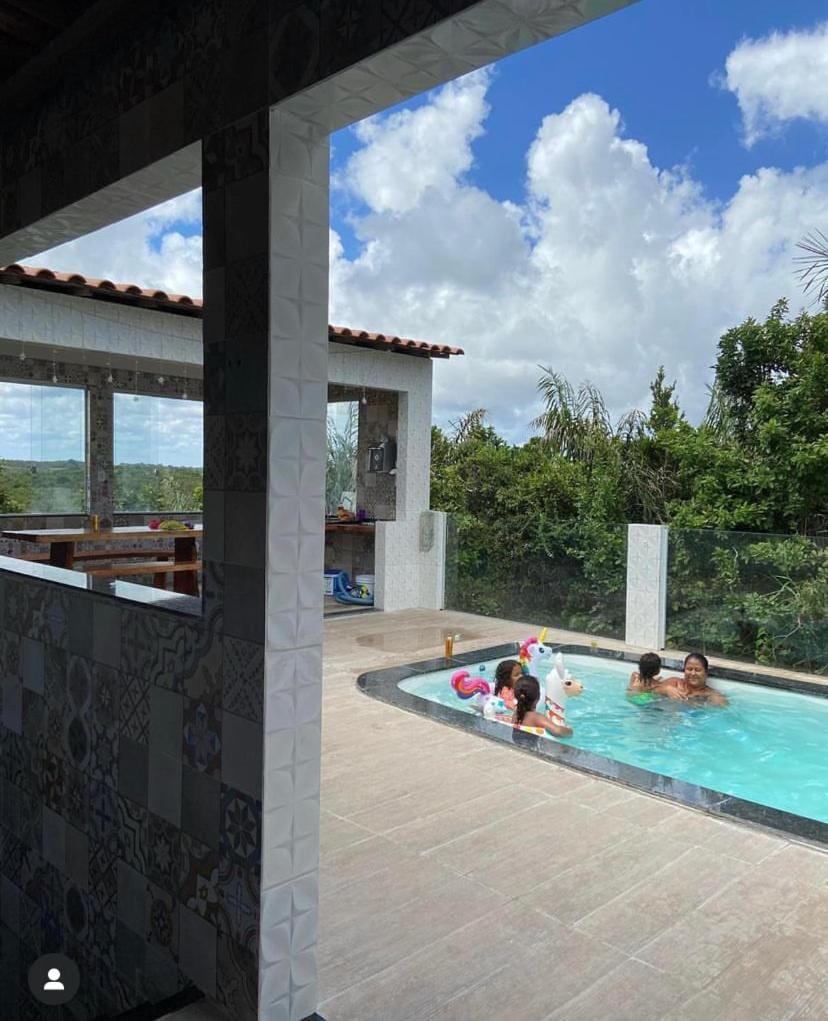 Mansão jardim imbassay House in State of Bahia