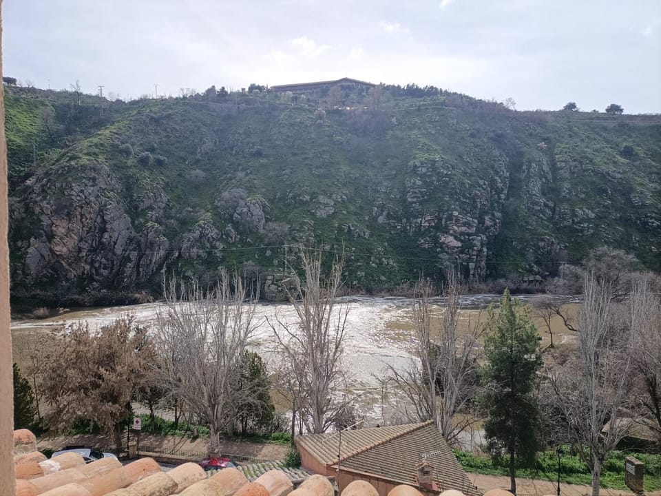 Nearby landmark, Natural landscape, River view