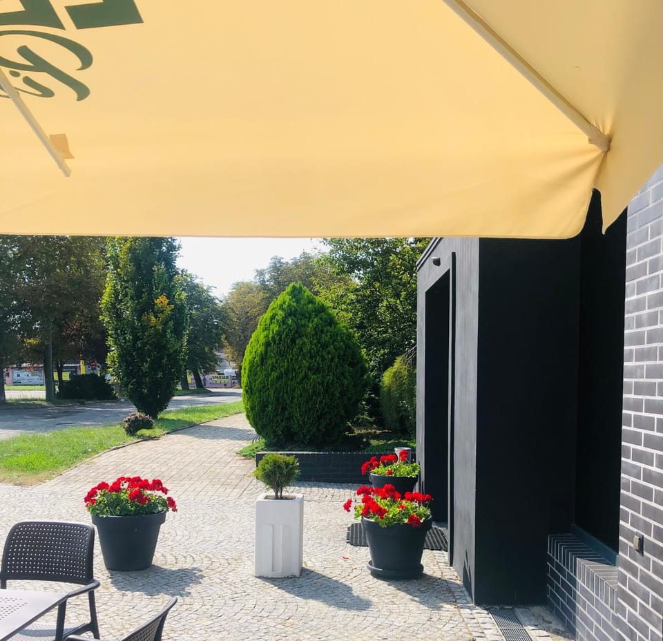 Pensjonat Trzy Stawy Bed and Breakfast in Lower Silesian Voivodeship