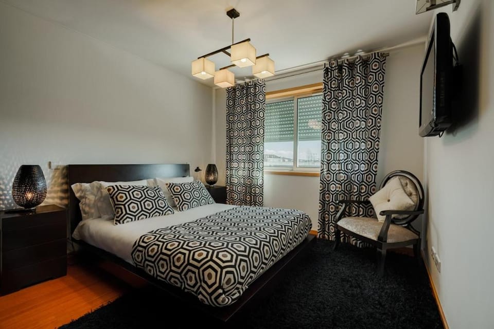 Fully Equipped 3 bed - Parking Apartment in Vila Nova de Gaia