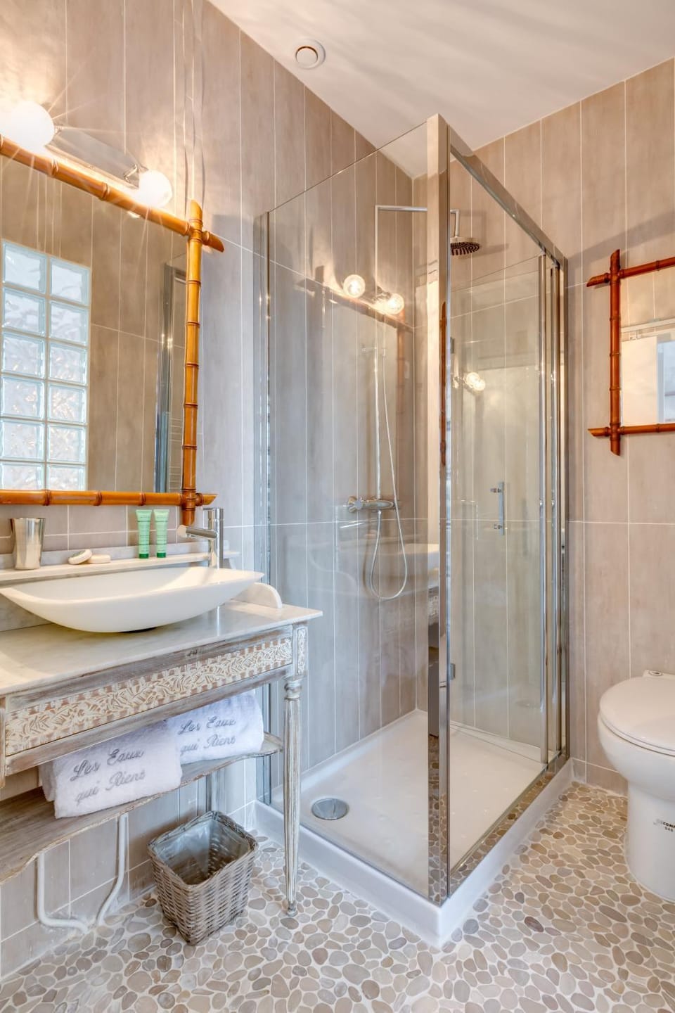 Les Eaux qui Rient Bed and Breakfast in Sanguinet