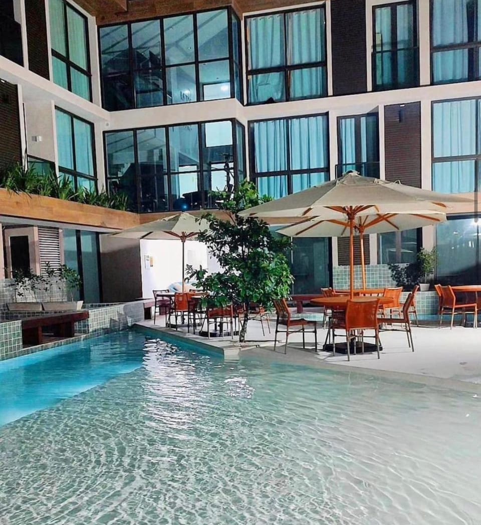 Lounge or bar, Pool view, Swimming pool