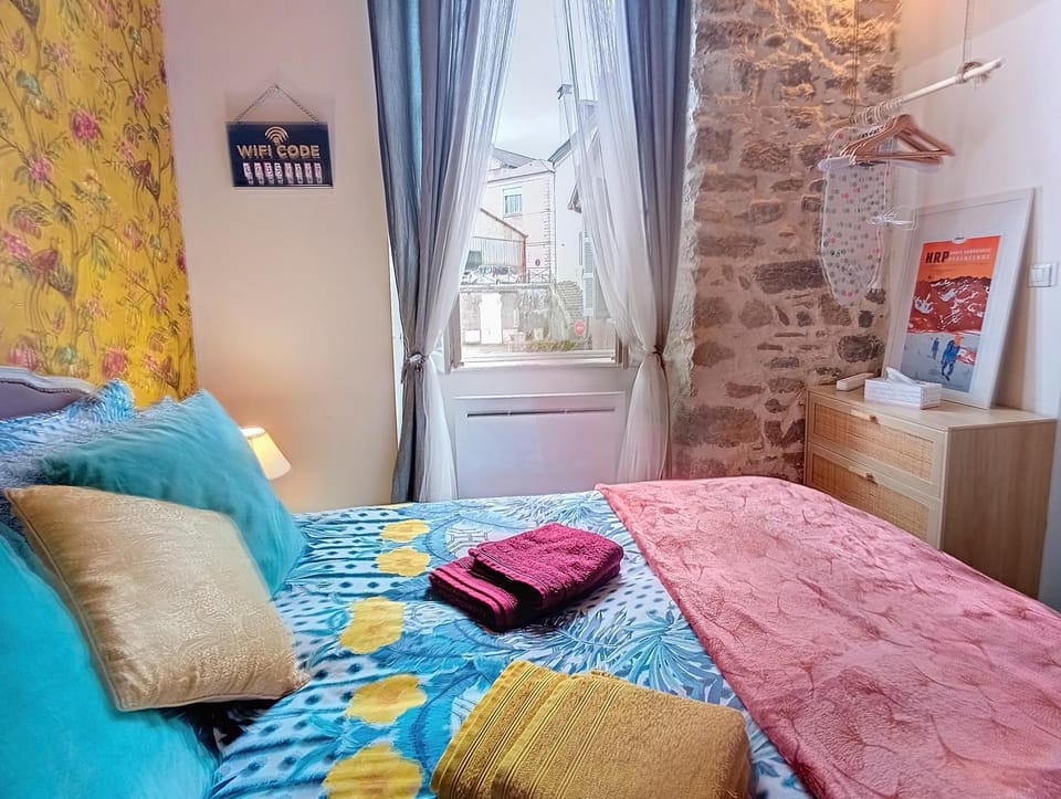 Les Glycines Oloron Bed and Breakfast in Nouvelle-Aquitaine