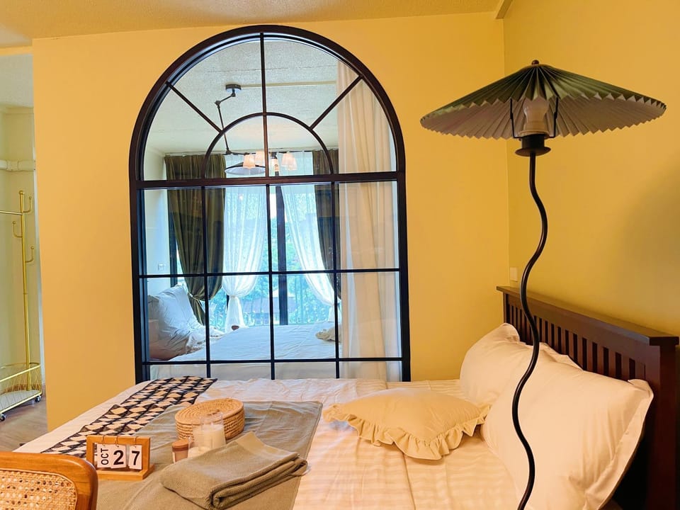 640 Mountain View 2 minutes walk to one Nimman Maya Apartment in Chiang Mai