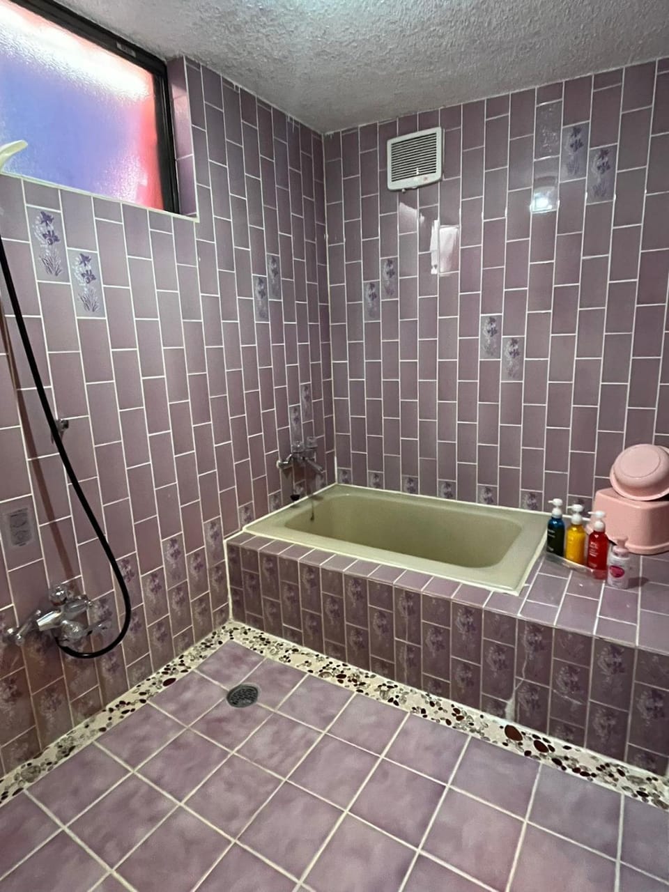 Shower, Hot Tub, Bathroom, Bath