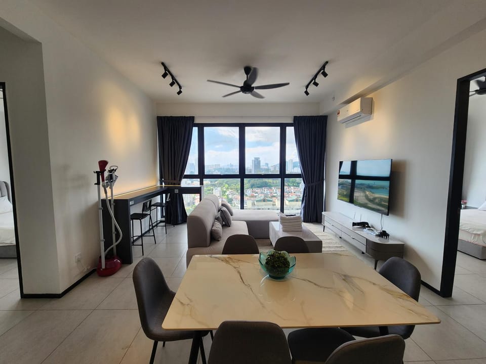 Natural landscape, TV and multimedia, Kitchen or kitchenette, Living room, Seating area, Dining area, fireplace
