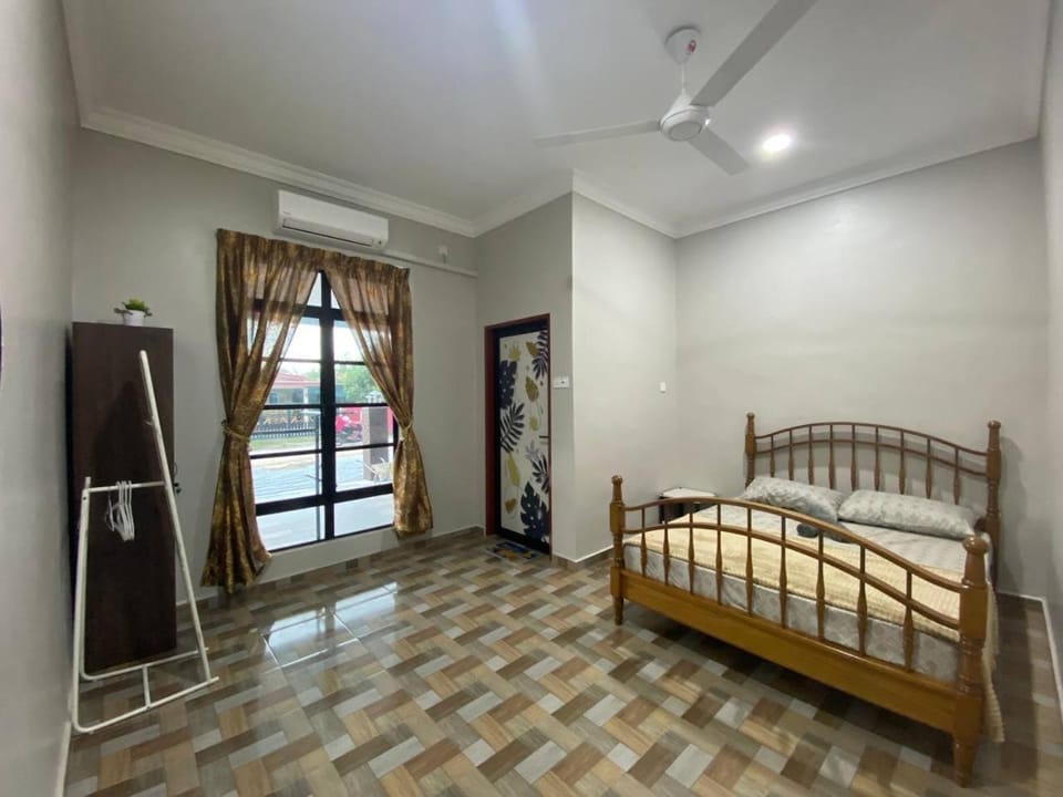 Sasuka Homestay Kuala Ibai (2 Unit Kembar) - Muslim Sahaja House in Terengganu, Malaysia