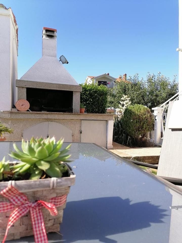 BBQ facilities, Garden