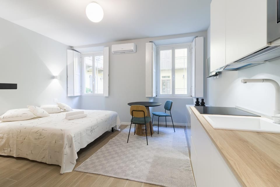 Bed, Kitchen or kitchenette, Photo of the whole room, Bedroom