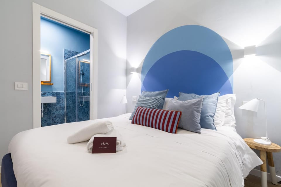 Bed, Bathroom, Photo of the whole room, Bedroom, towels
