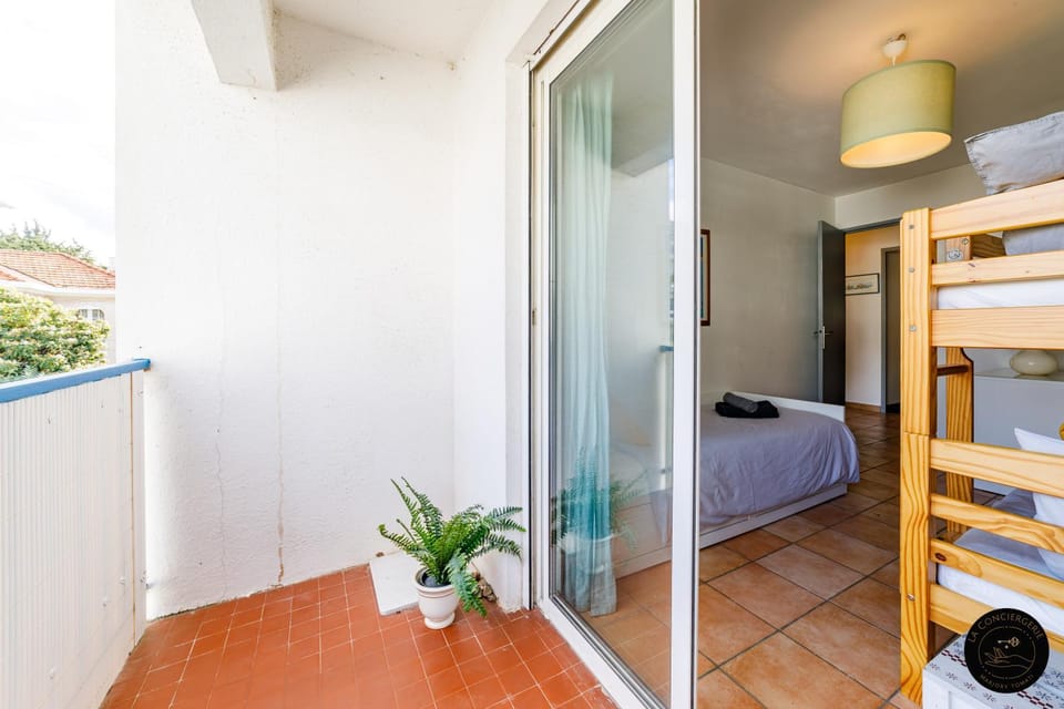 Balcony/Terrace, Bedroom, bunk bed