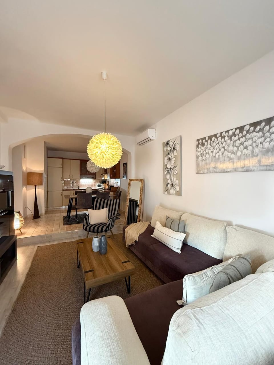 Apartman Tino with two sunny terace Apartment in Hvar