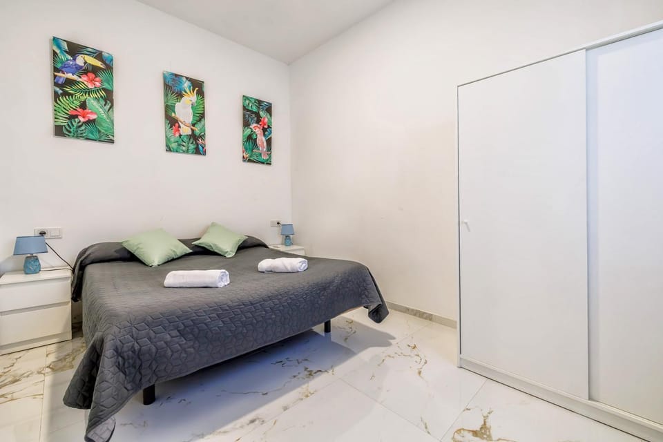 Bed, Bedroom, wardrobe