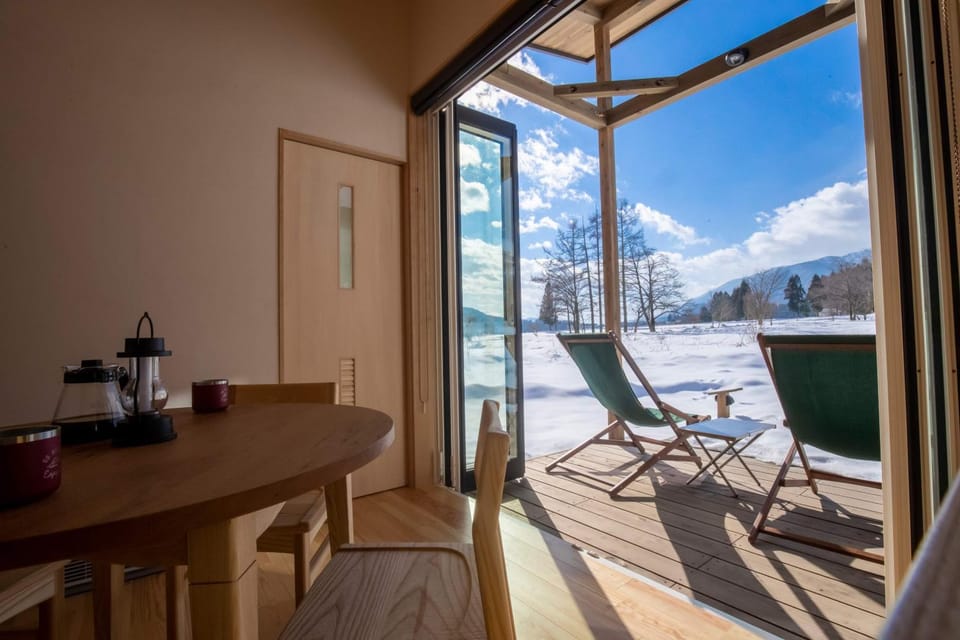 Day, Natural landscape, Balcony/Terrace, Living room