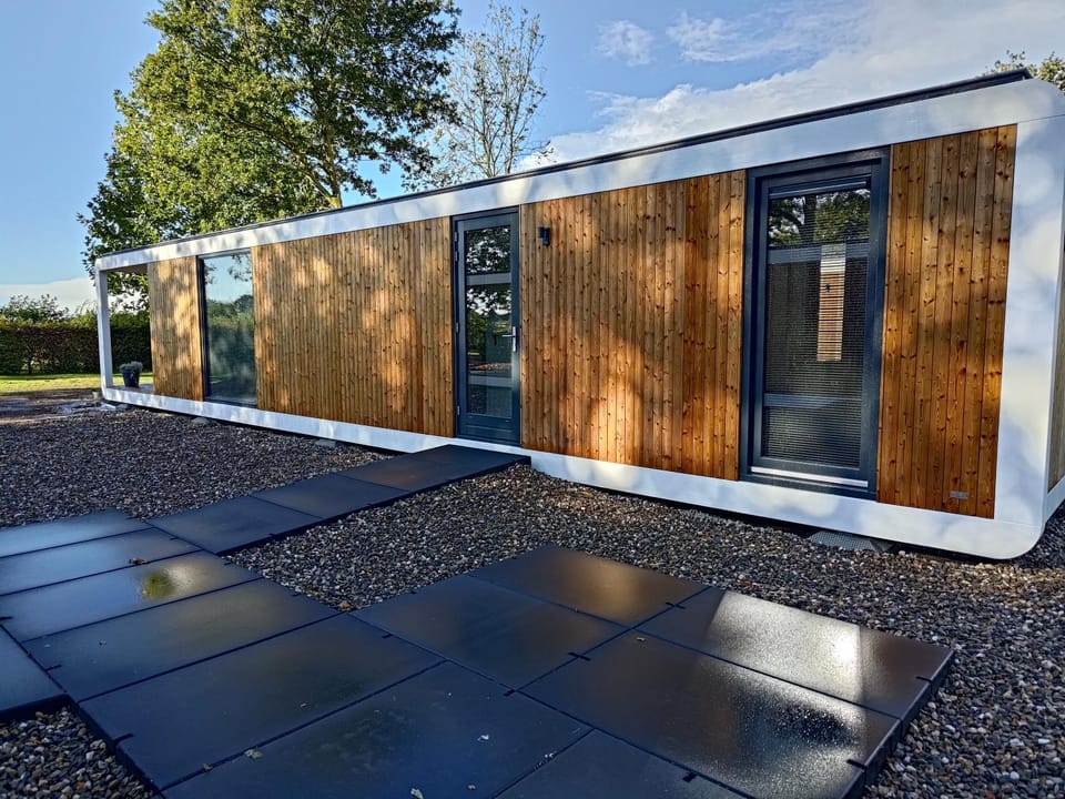 Property building, Day