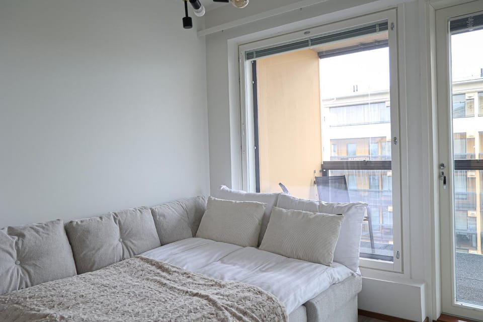 Bed, Living room, Seating area
