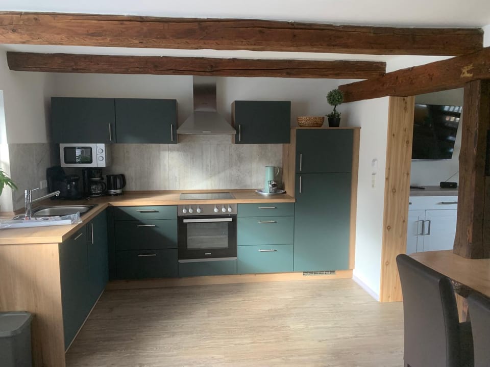 Kitchen or kitchenette, minibar, pet friendly, stove, toaster