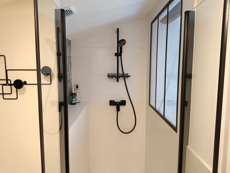 Loft des Voyageurs - Parking Inclus Apartment in Manosque