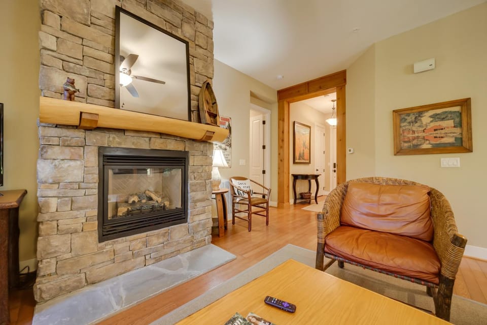 Condo w/ Pool & Beach Access in Bear Lake Reserve! House in Tennessee