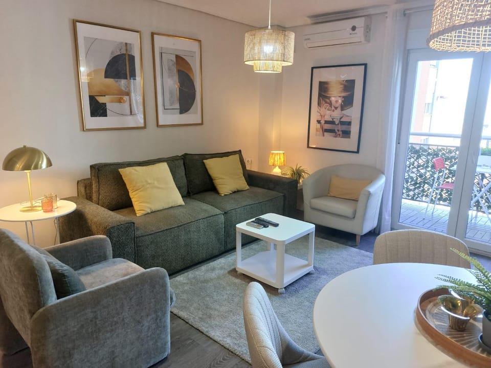 Living room, Seating area