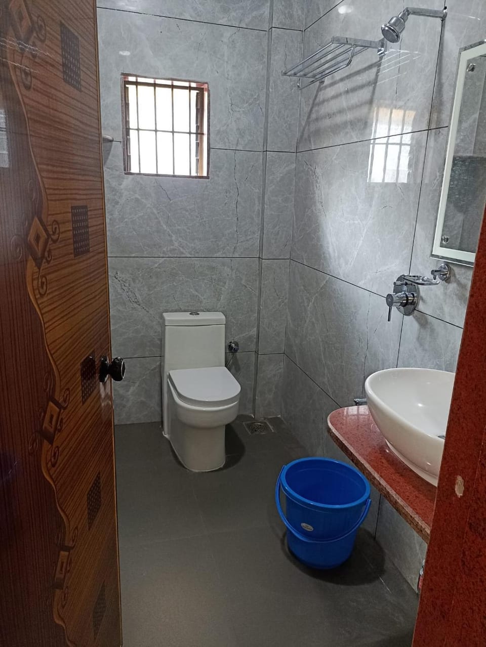 Shower, Toilet, Bathroom