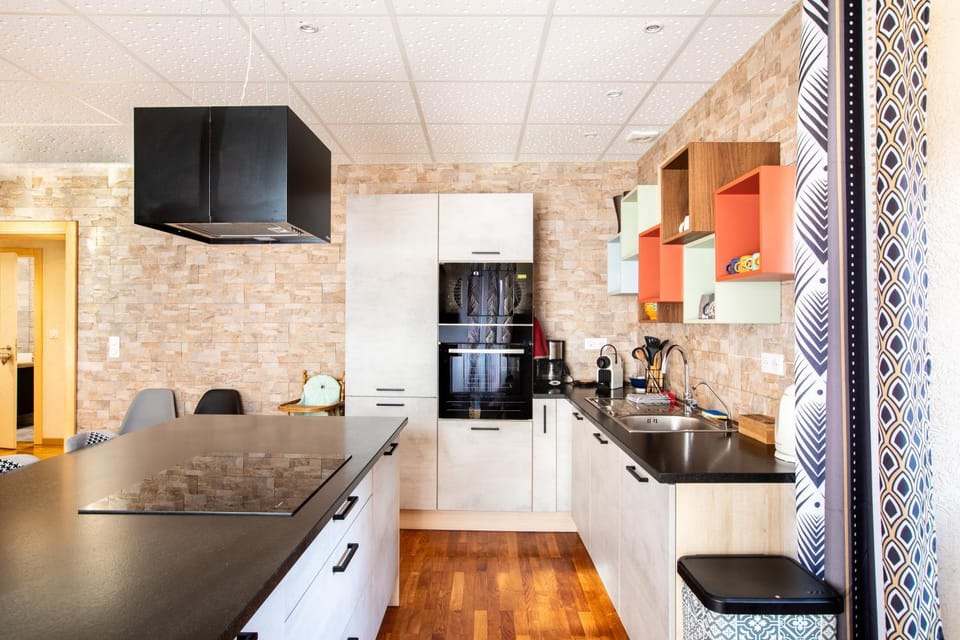 Appartement climatisé, 4 suites parentales et grande terrasse Apartment in Grand Est