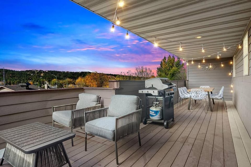 Patio, Natural landscape, BBQ facilities, Balcony/Terrace