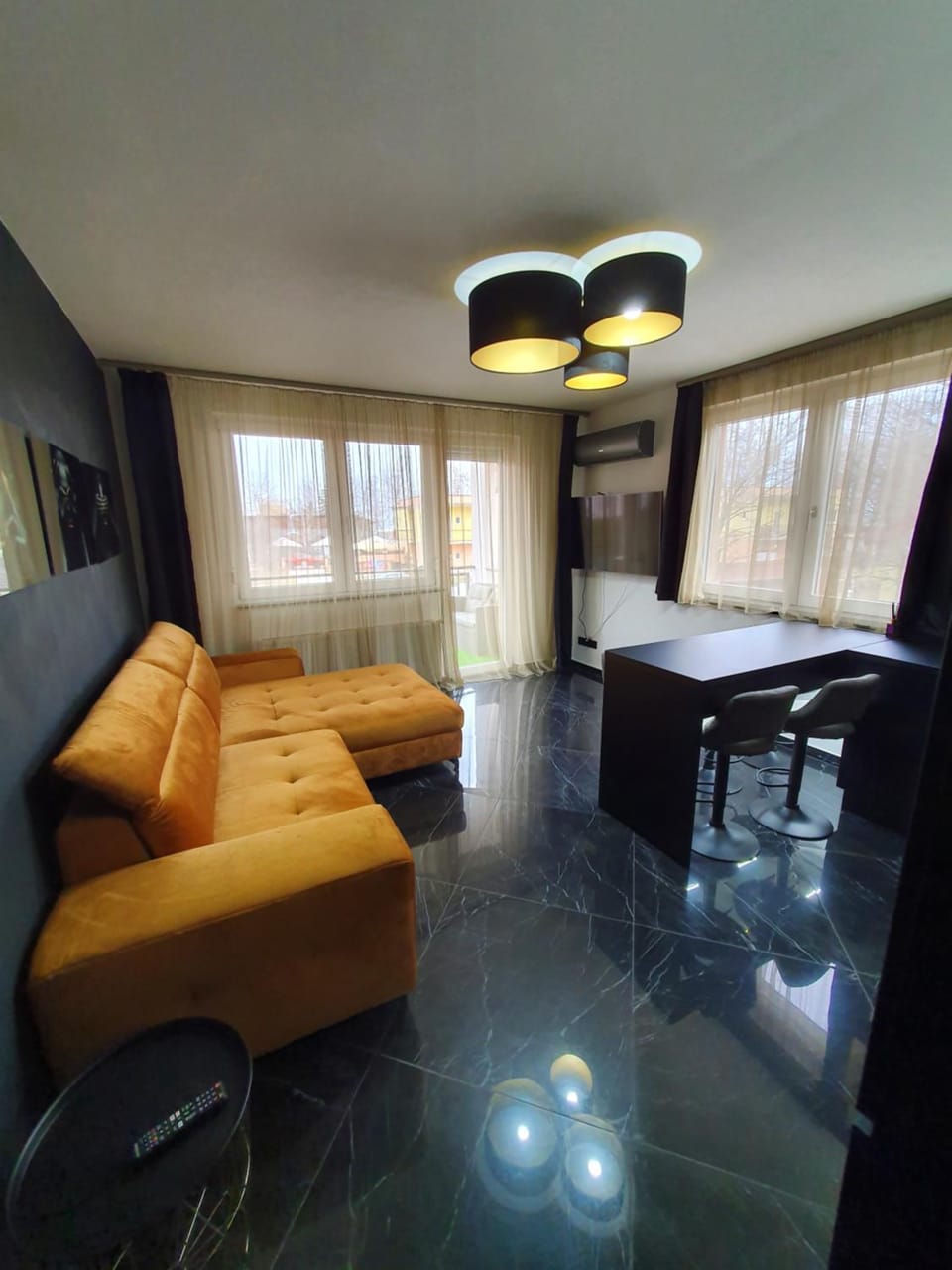 Living room, Dining area