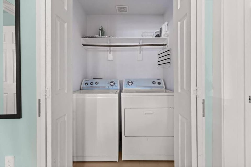 Container Oasis Downtown! Apartment in San Antonio