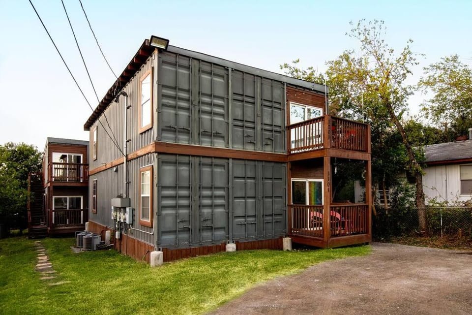 Container Oasis Downtown! Apartment in San Antonio