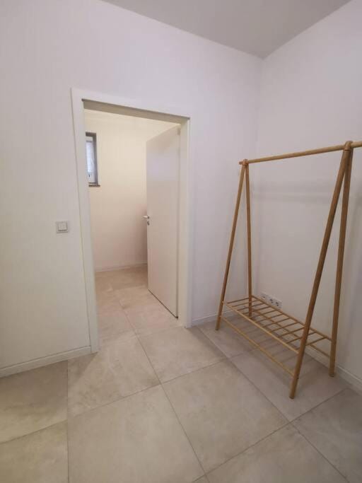 LOOT: Moderne Wohnung / Zentral Apartment in Hesse