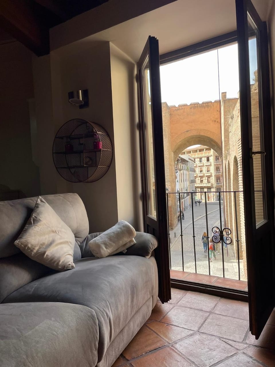 View (from property/room), Balcony/Terrace, Living room