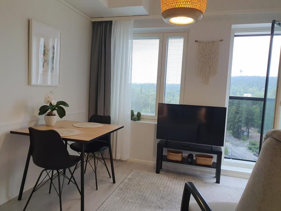Studio 12 floor, Puijo landscape, Free parking Apartment in Finland